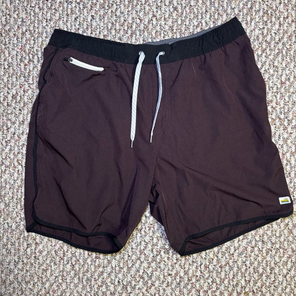 Vuori Banks Athletic Shorts 7" Men's Size XXL Dark Maroon Athletic Workout Gym - Picture 2 of 11